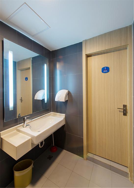 Hanting Hotel Shanghai Hongqiao Hechuan Road Екстер'єр фото